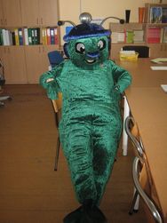 Atpūšos! Pēc visa piedzīvotā Dundagas novada Domē, Mazajā skolā un bibliotēkā sajutos ļoti, ļoti piekusis. Bet es esmu priecīgs, ka atbraucu uz Dundagu Atpūšos! Pēc visa piedzīvotā Dundagas novada Domē, Mazajā skolā un bibliotēkā sajutos ļoti, ļoti piekusis. Bet es esmu priecīgs, ka atbraucu uz Dundagu