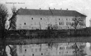 ksm_984-ri_dundagas_pils_d_fasade_1900.jpg